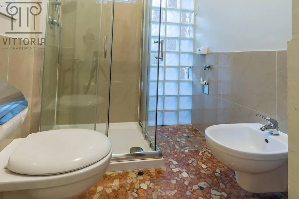 Vittoria Apartments: Viale Dante Vicenza 0*,