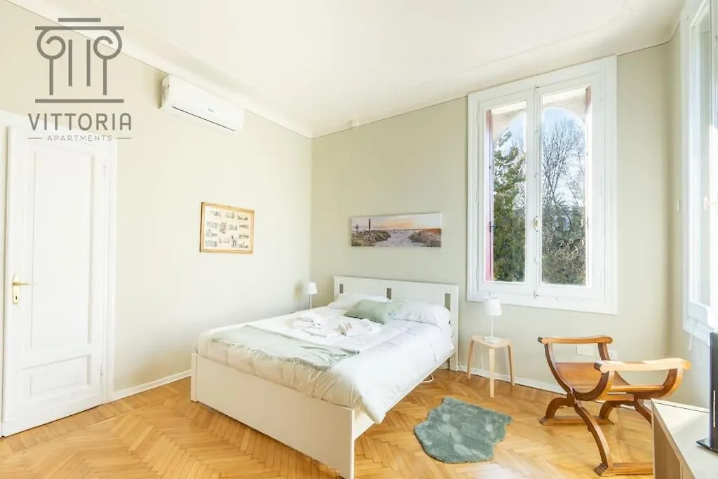Vittoria Apartments: Viale Dante Vicenza Italy